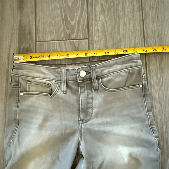 Athleta|Gray wash Sculptek stretchy skinny jeans,size 2•••designed for movement - Picture 13 of 16